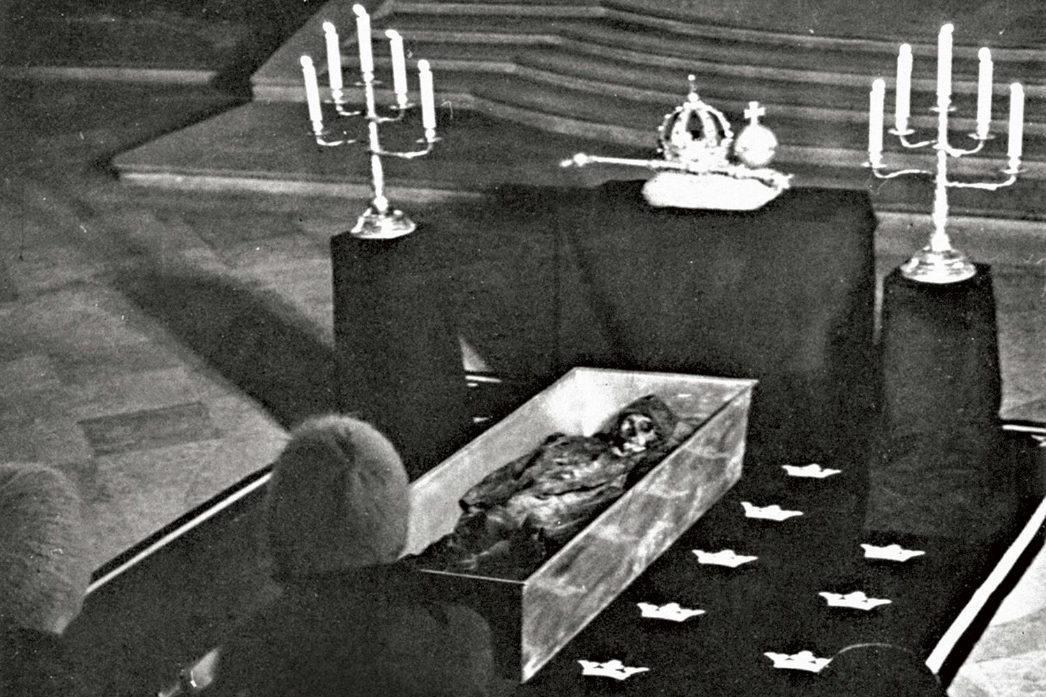 erik xiv gravoppning 1958